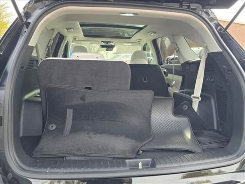 Certified 2025 Kia Sorento S w/ Panoramic Sunroof Package image 13
