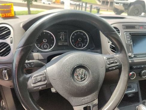 Used 2017 Volkswagen Tiguan Wolfsburg Edition AWD/4WD image 22