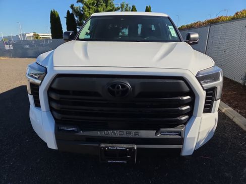Used 2024 Toyota Tundra SR5 w/ SR5 Premium Package AWD/4WD image 5