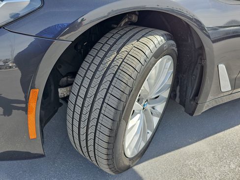 Used 2023 BMW 530i w/ Premium Package image 33