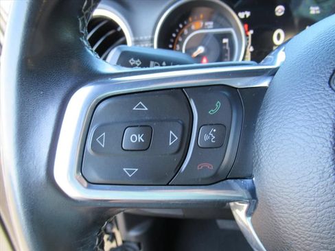 Used 2022 Jeep Wrangler Unlimited Sahara w/ LED Lighting Group AWD/4WD image 25