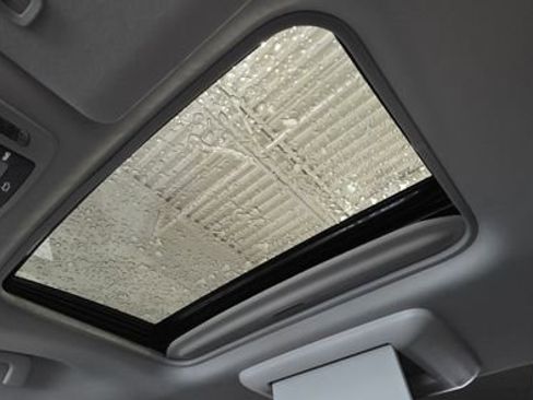 New 2026 Toyota Sienna XLE image 25