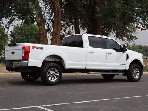 Used 2019 Ford F350 XLT w/ XLT Premium Package AWD/4WD image 5