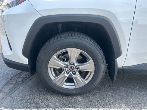 Certified 2024 Toyota RAV4 XLE w/ Convenience Package AWD/4WD image 29