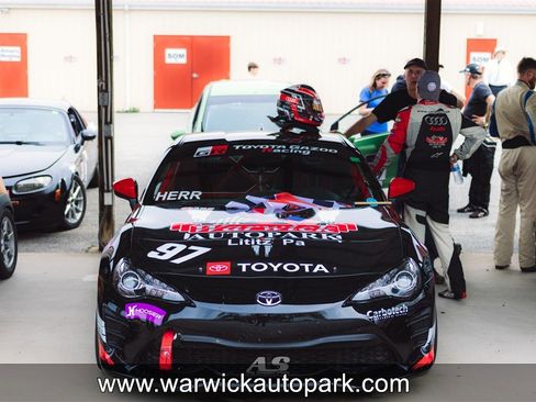 Used 2017 Toyota 86 image 14