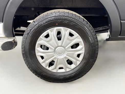 Used 2025 Ford Transit 250 Low Roof w/ Exterior Upgrade Package RWD image 25