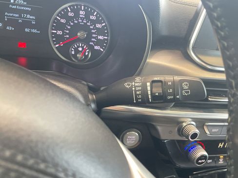 Used 2022 Kia Telluride S image 24