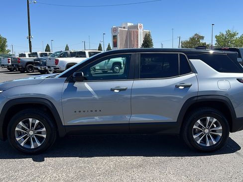New 2026 Chevrolet Equinox LT w/ Convenience Package II image 8