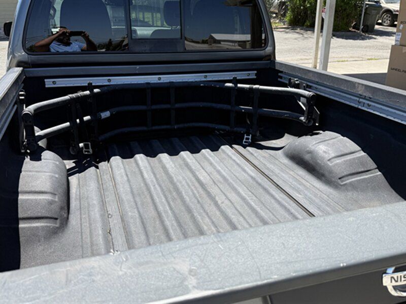 Used 2016 Nissan Frontier SV w/ SV Value Truck Package RWD image 19