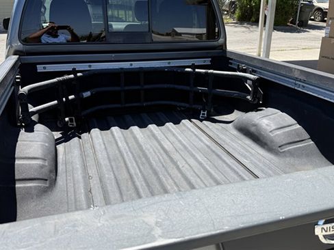 Used 2016 Nissan Frontier SV w/ SV Value Truck Package RWD image 19