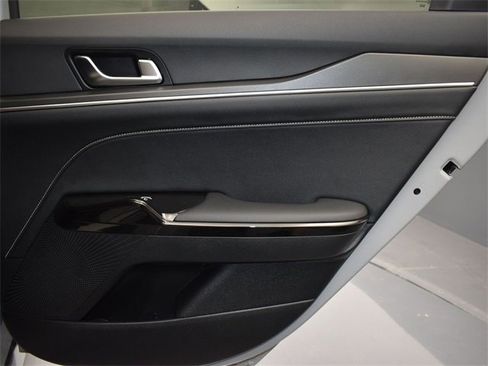 Certified 2025 Kia K5 GT-Line image 14