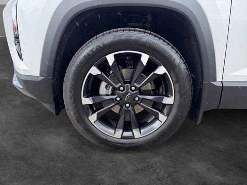 Used 2025 Chevrolet Equinox RS AWD/4WD image 5