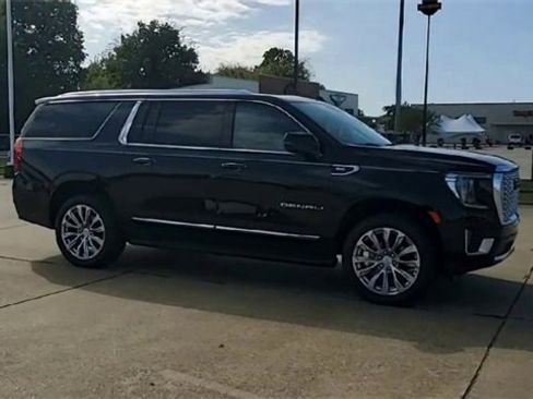 Certified 2024 GMC Yukon XL Denali w/ Max Trailering Package image 2