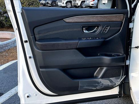 New 2026 Honda Pilot Elite image 13