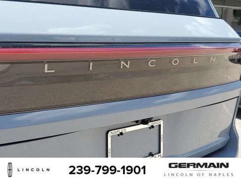 New 2026 Lincoln Navigator L Reserve AWD/4WD image 16