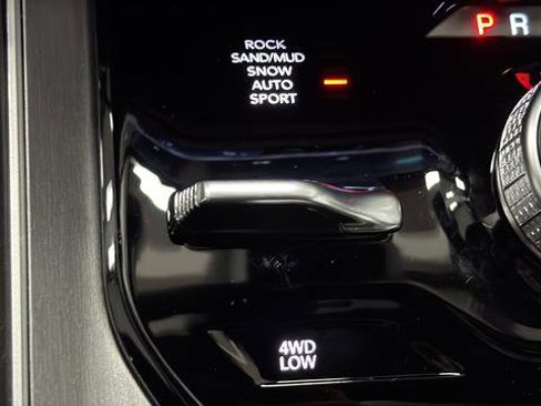 New 2026 Jeep Grand Wagoneer 4WD image 36