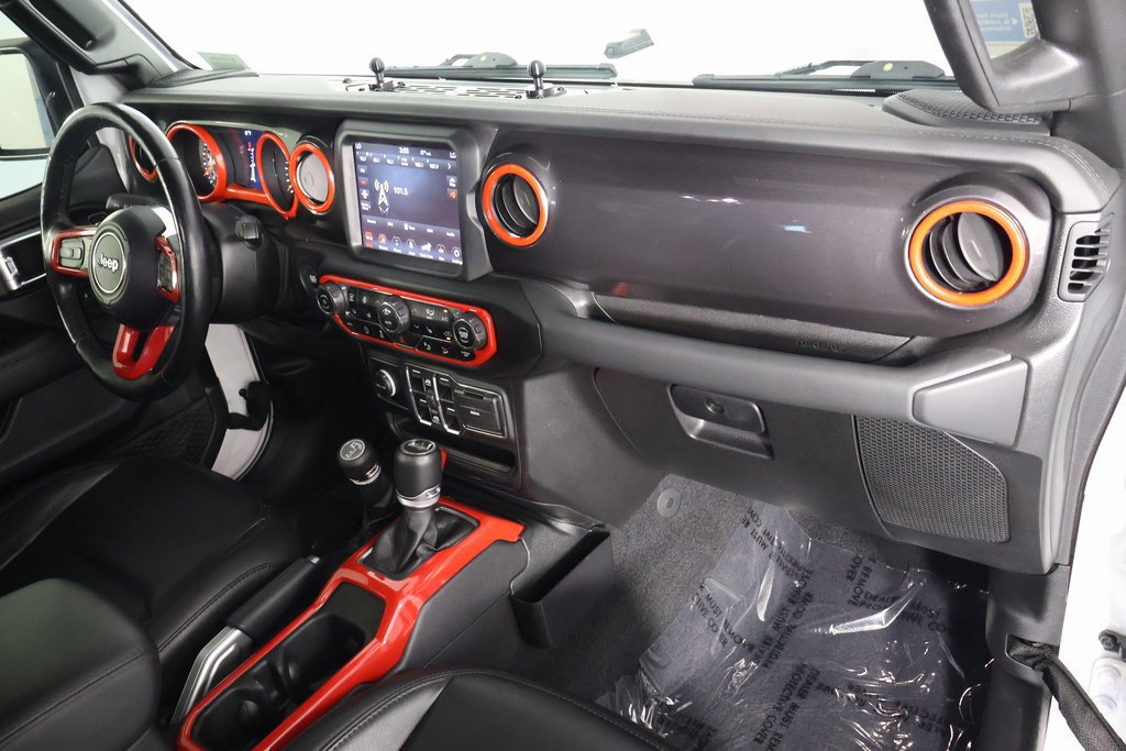 Used 2021 Jeep Wrangler Unlimited Sahara AWD/4WD image 9