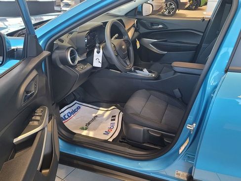 New 2026 Chevrolet Trax LS w/ LS Convenience Package image 18