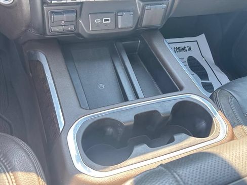 Used 2022 GMC Sierra 2500 Denali w/ Denali Ultimate Package AWD/4WD image 37
