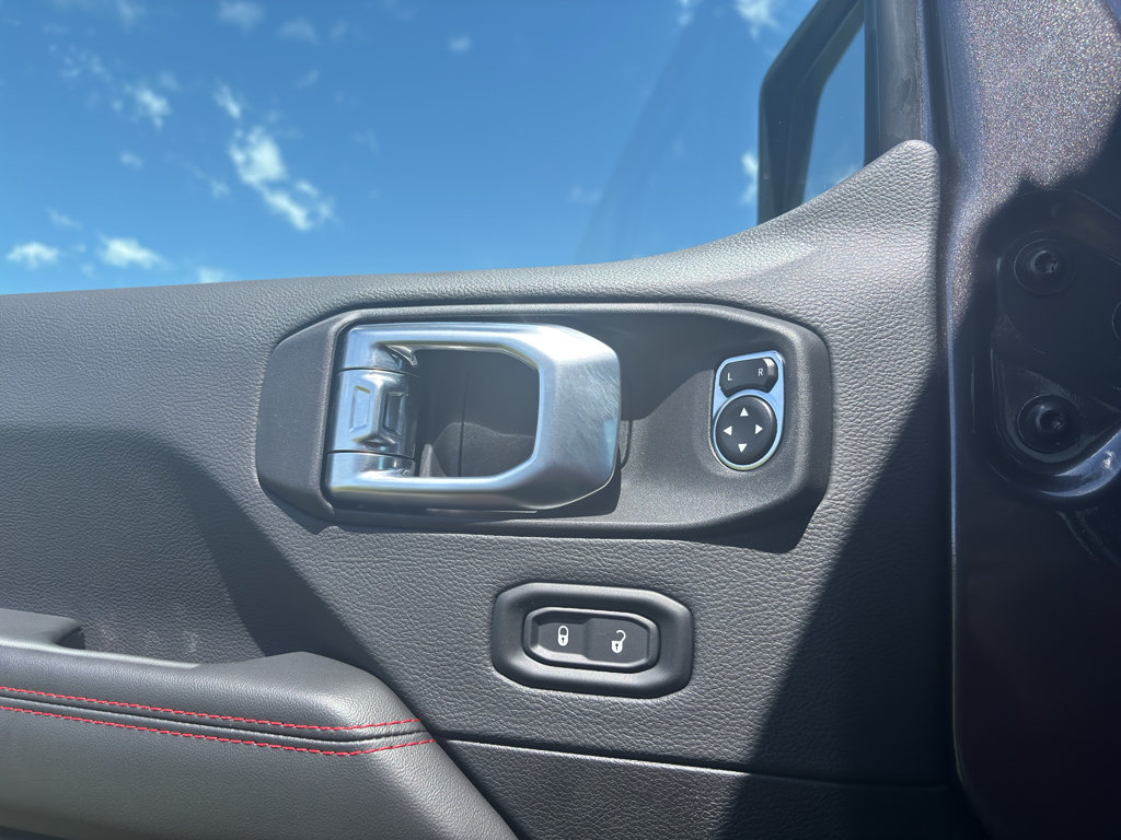 New 2026 Jeep Wrangler Unlimited Rubicon AWD/4WD image 18