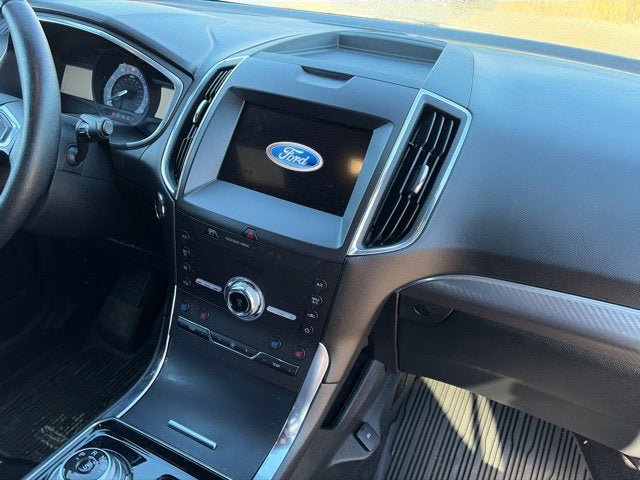 Used 2020 Ford Edge Titanium w/ Equipment Group 301A AWD/4WD image 8