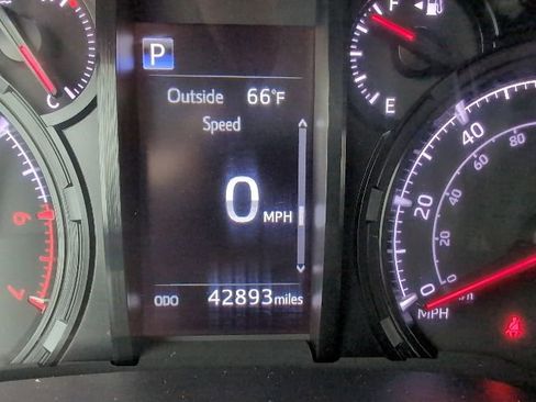 Used 2024 Toyota 4Runner SR5 AWD/4WD image 16