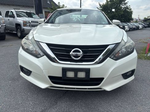Used 2016 Nissan Altima 2.5 SL w/ 2.5 Technology w/LED Package FWD image 3
