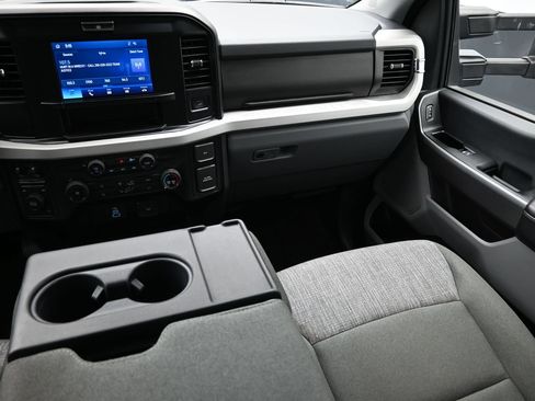 Used 2026 Ford F250 XLT AWD/4WD image 37