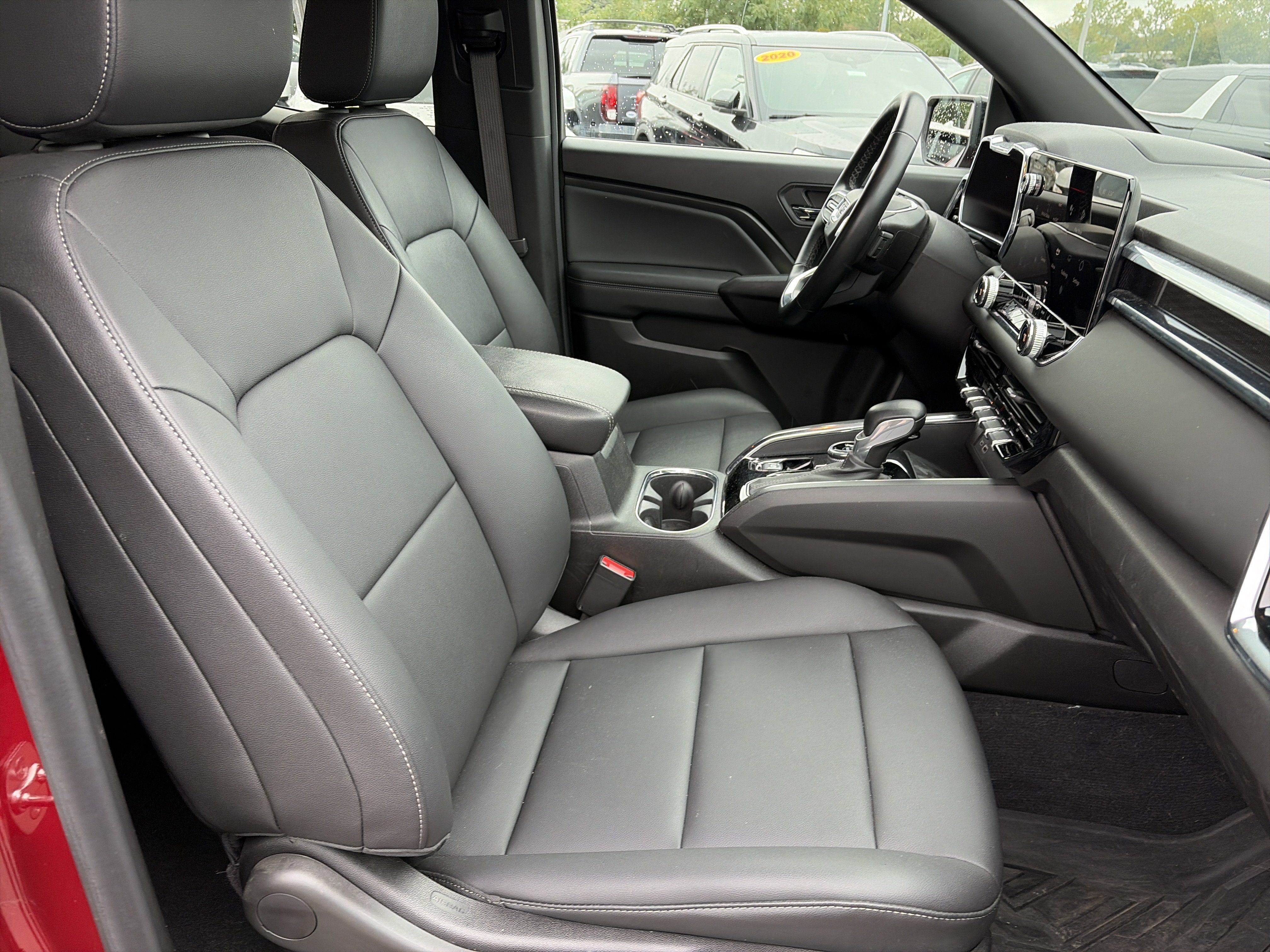Used 2024 GMC Canyon Elevation w/ Elevation Premium Package AWD/4WD image 14