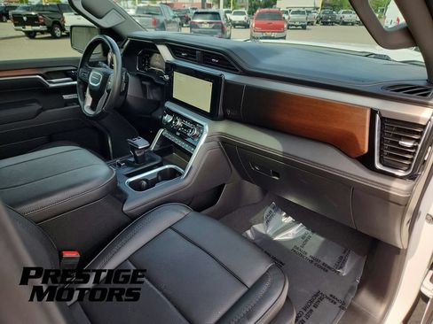 Used 2024 GMC Sierra 1500 Denali AWD/4WD image 21