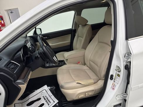 Used 2017 Subaru Outback 2.5i Limited image 13