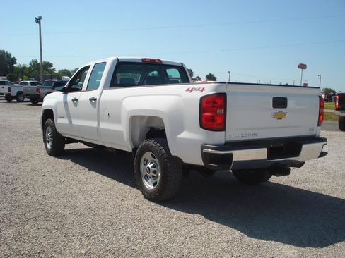 Used 2015 Chevrolet Silverado 2500 W/T AWD/4WD image 6