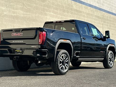 Used 2021 GMC Sierra 2500 AT4 w/ AT4 Premium Plus Package image 4