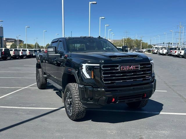 Used 2025 GMC Sierra 3500 AT4 w/ AT4 Premium Plus Package AWD/4WD image 10