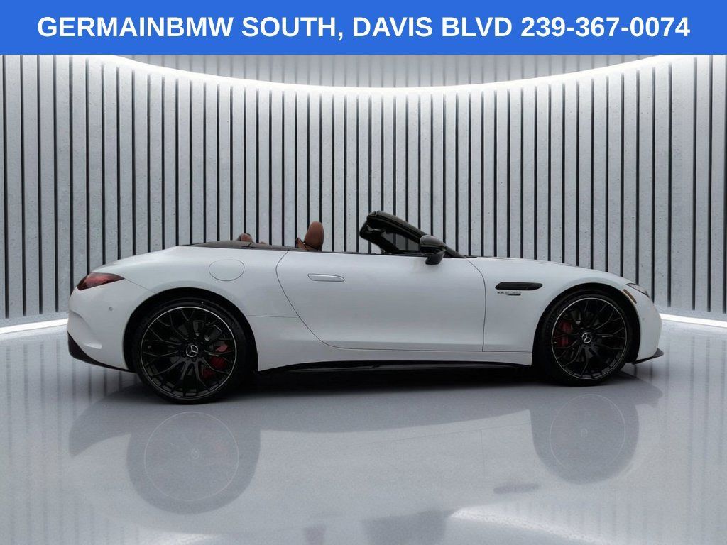 Used 2023 Mercedes-Benz SL 55 AMG 4MATIC image 4