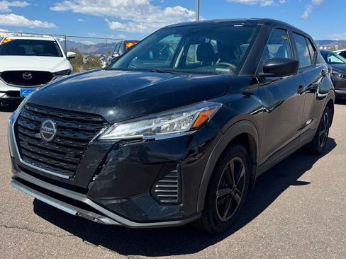 Used 2021 Nissan Kicks S FWD image 3
