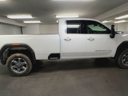 New 2026 GMC Sierra 2500 SLE w/ SLE Value Package; image 43