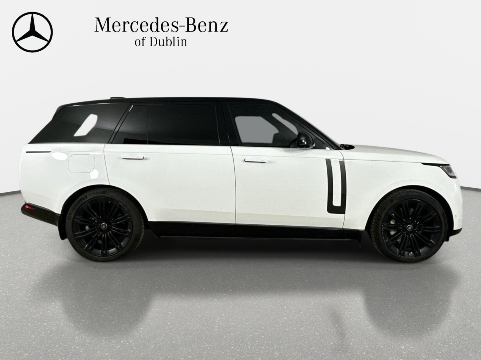 Used 2023 Land Rover Range Rover Long Wheelbase SE AWD/4WD image 12