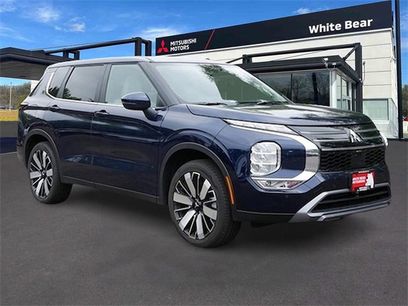 Used 2025 Mitsubishi Outlander SE