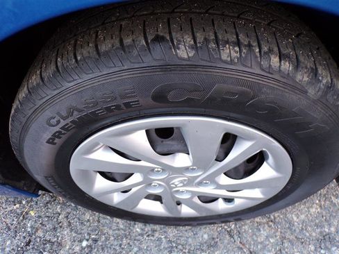 Used 2017 Hyundai Elantra SE image 48