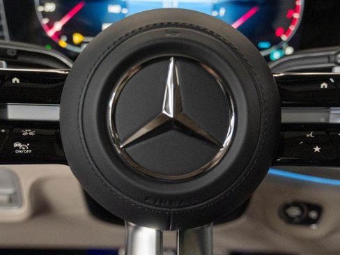 New 2026 Mercedes-Benz GLS 450 4MATIC image 24