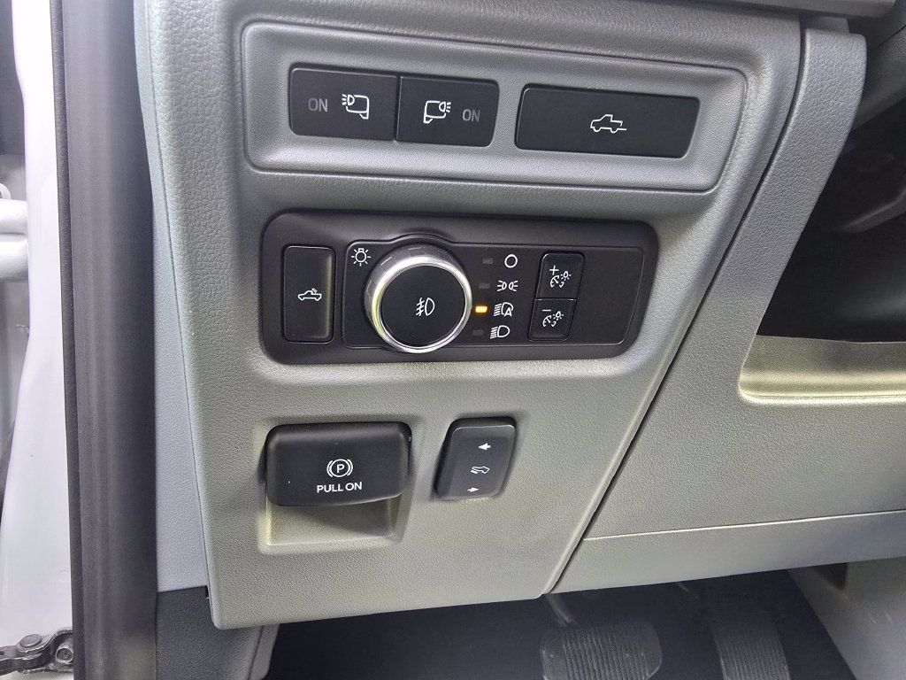 Used 2023 Ford F150 Lariat AWD/4WD image 13