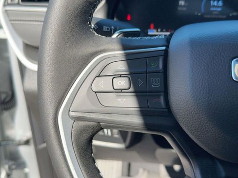 New 2025 Jeep Grand Cherokee L Laredo w/ Luxury Tech Group I image 17