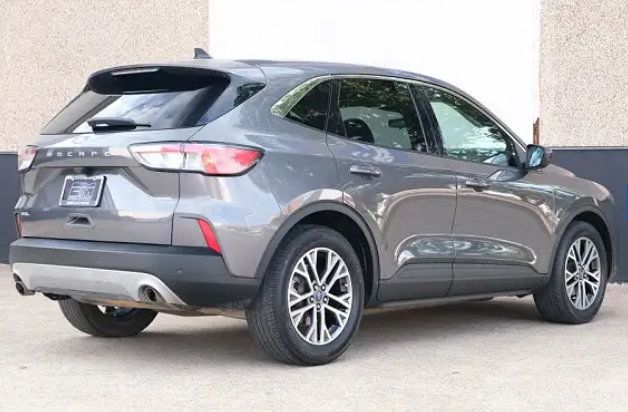 Used 2025 Ford Escape ST-Line Select AWD/4WD image 5