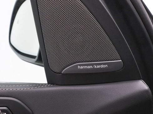 Used 2026 BMW X7 M60i image 16