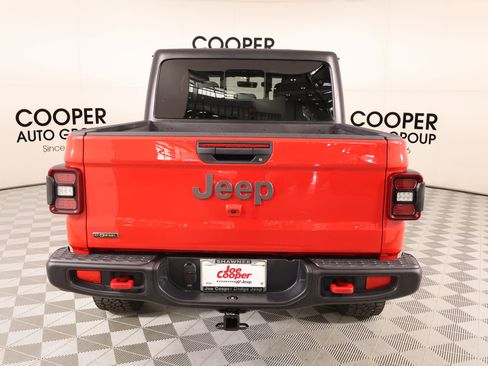 Used 2023 Jeep Gladiator Rubicon w/ LED Lighting Group AWD/4WD image 22