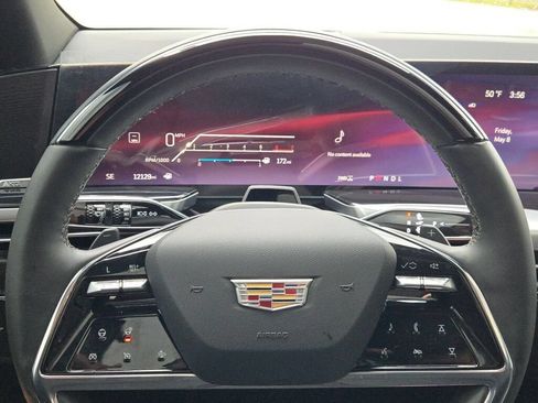 Used 2025 Cadillac Escalade Sport w/ Touring Package AWD/4WD image 35