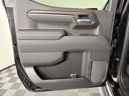 New 2026 GMC Sierra 1500 SLT w/ SLT Premium Plus Package image 19