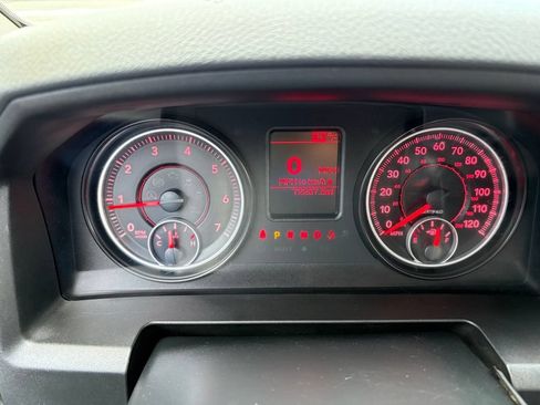 Used 2014 RAM 1500 4x4 Crew Cab w/ Protection Group image 12