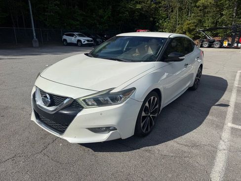 Used 2016 Nissan Maxima SR FWD image 3